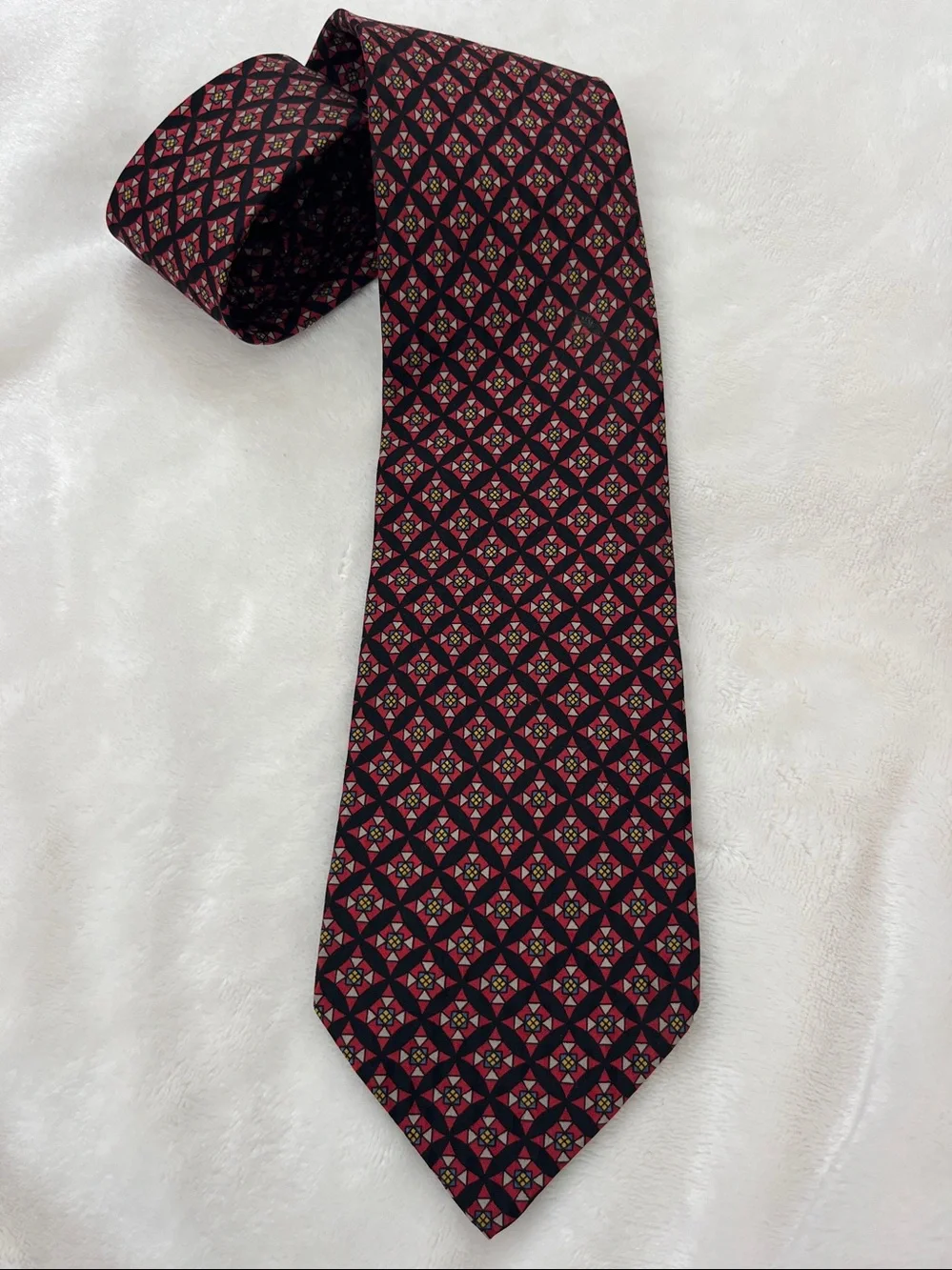 Valentino Cravatte Geometric Silk Tie in Red and Navy